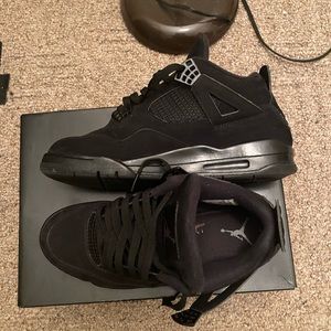 BLACK CAT JORDAN RETRO 4s